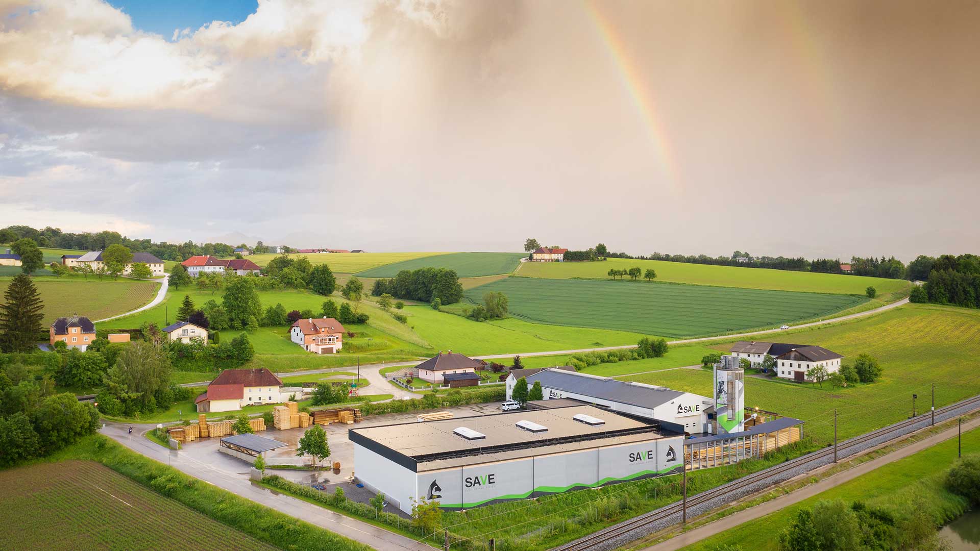 News_SAVE_Produktionshalle_flugaufnahme_1920x1080