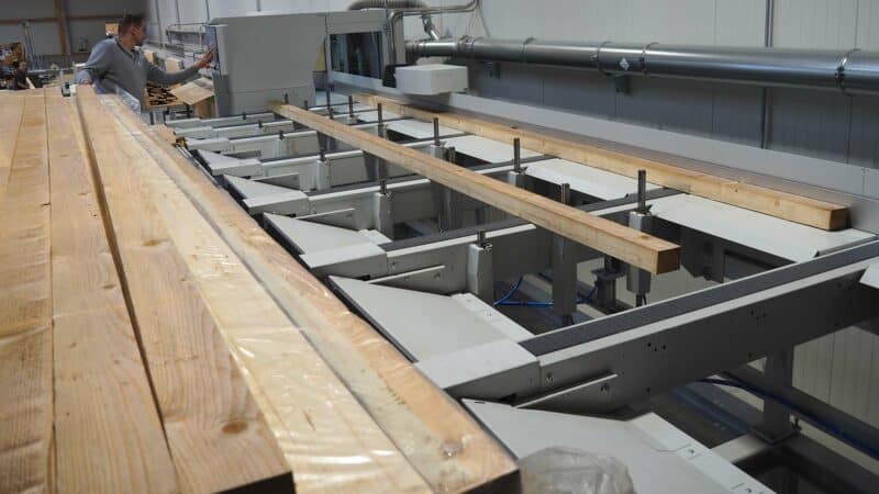 job_cnc_maschinenbediener_holz_save_starke_kisten_1920x1080