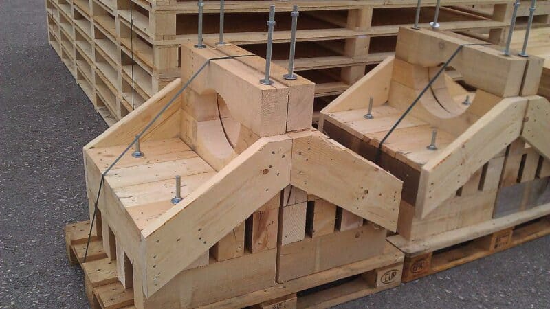 job_produktions_mitarbeiter_transportverpackung_holz_individuell_save_starke_kisten_1920x1080