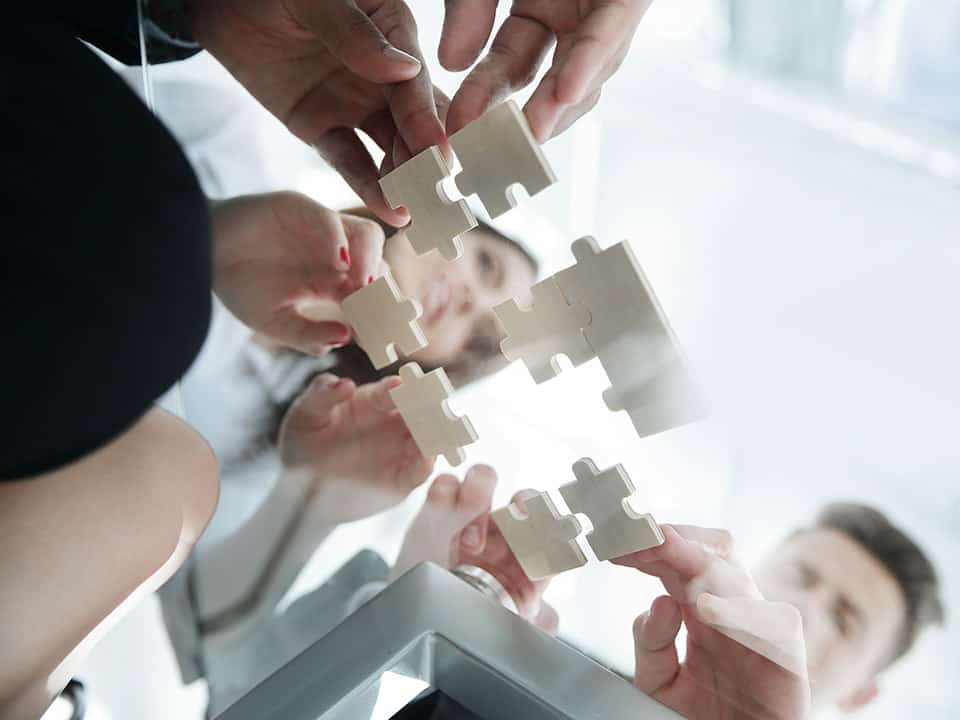 job_save_kisten_teamarbeit_960x720