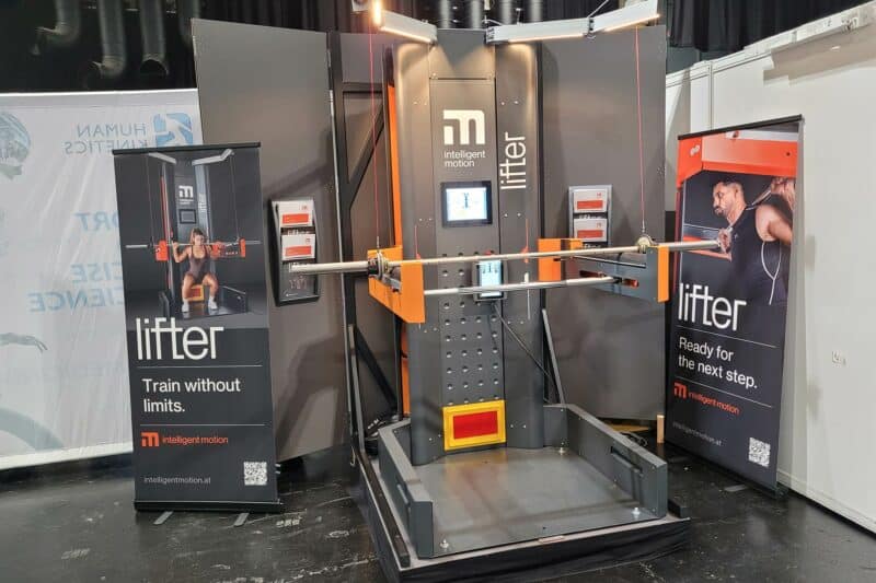 innovative_kombi_transportkiste_als_messestand